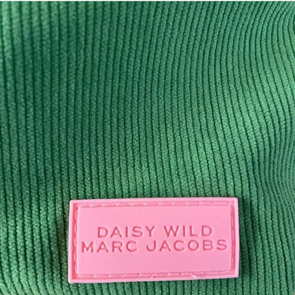 Marc Jacobs Daisy Corduroy Pouch NWT - Picture 3 of 7